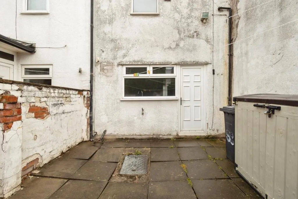 2 bed Terraced