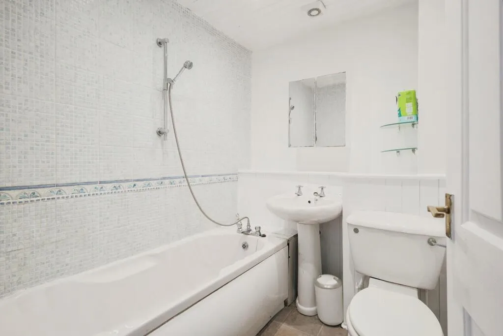 2 bed Terraced