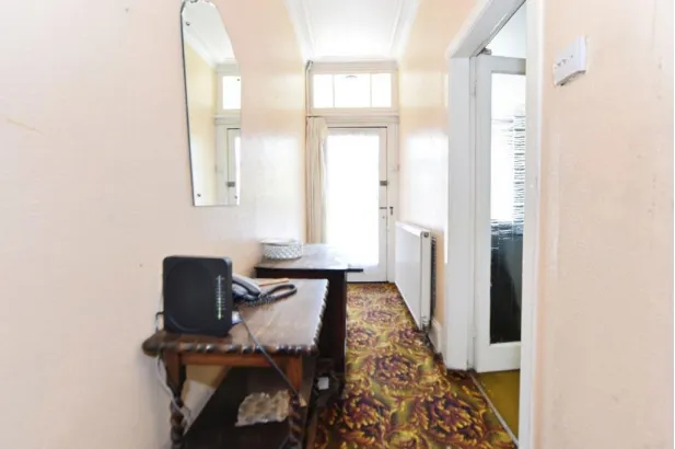5 bed Semi-Detached