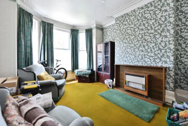 5 bed Semi-Detached