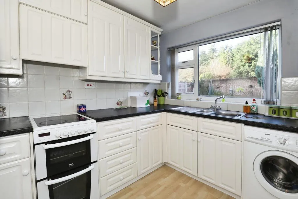 3 bed Semi-Detached
