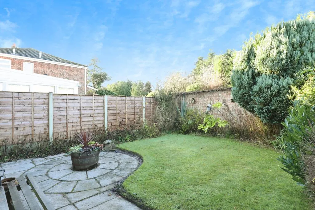 3 bed Semi-Detached