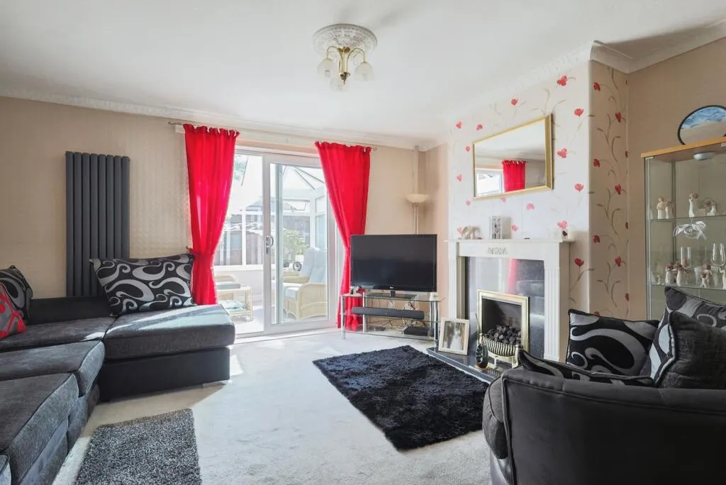 3 bed Semi-Detached
