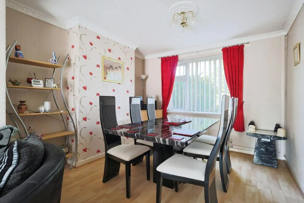 3 bed Semi-Detached