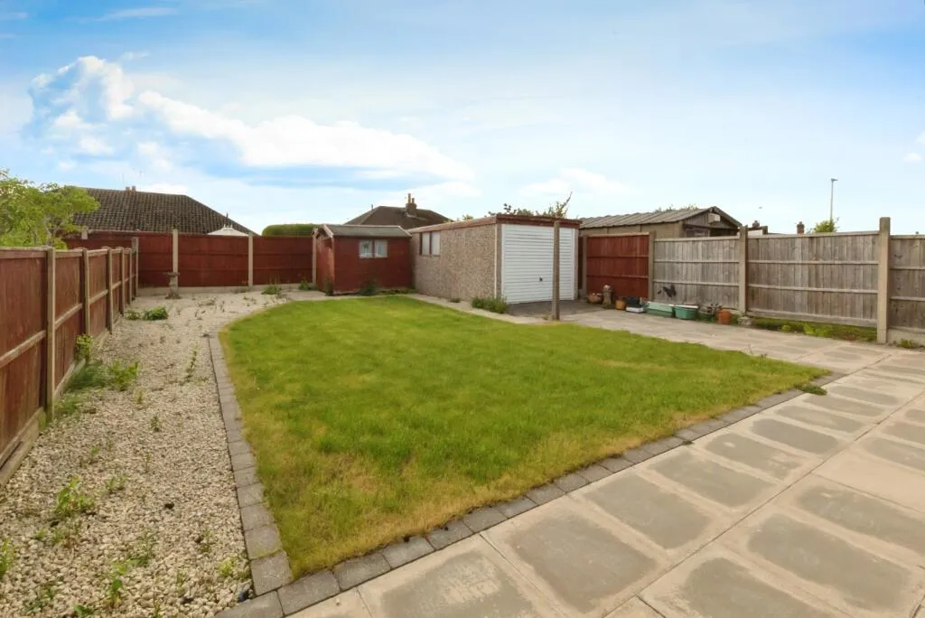 2 bed Semi-Detached Bungalow