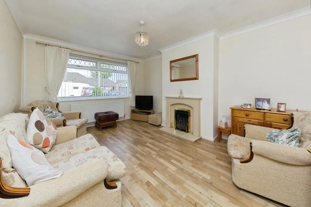 2 bed Semi-Detached Bungalow