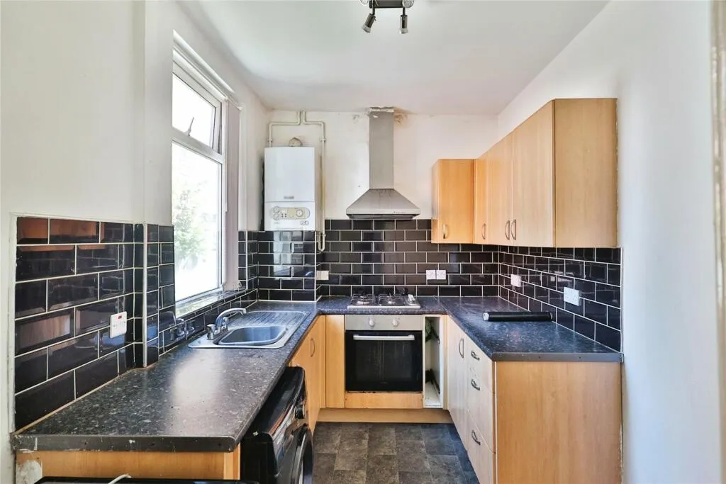 2 bed End of Terrace