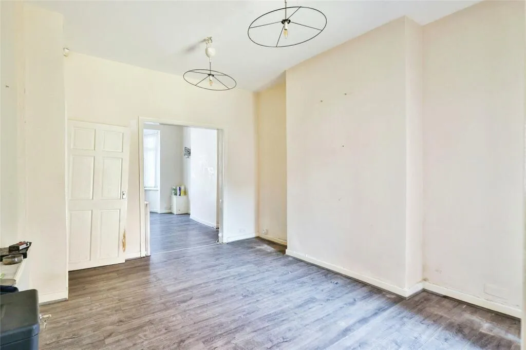 2 bed End of Terrace