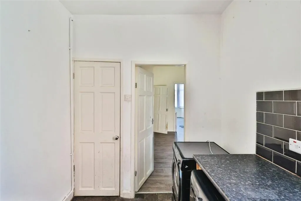 2 bed End of Terrace