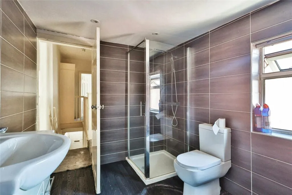 2 bed End of Terrace