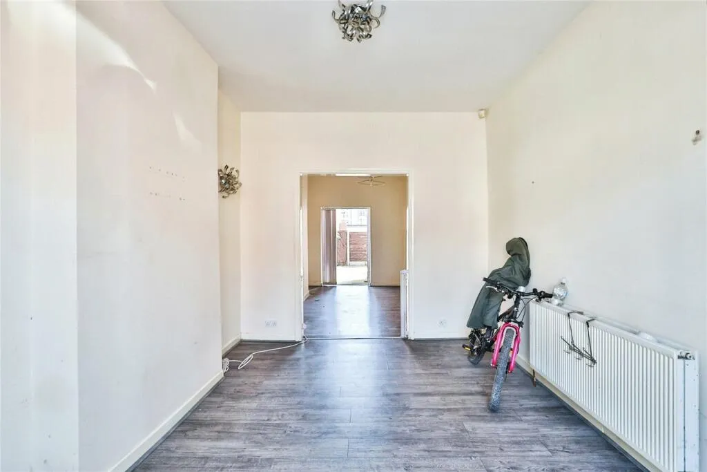 2 bed End of Terrace