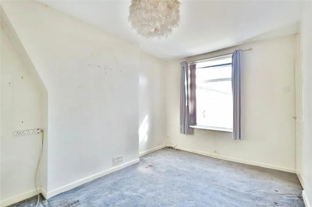 2 bed End of Terrace