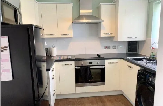 2 bed House