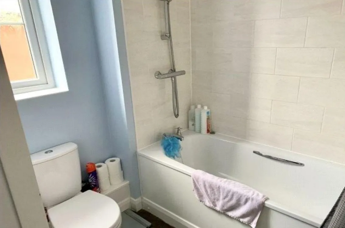 2 bed House