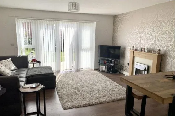 2 bed House
