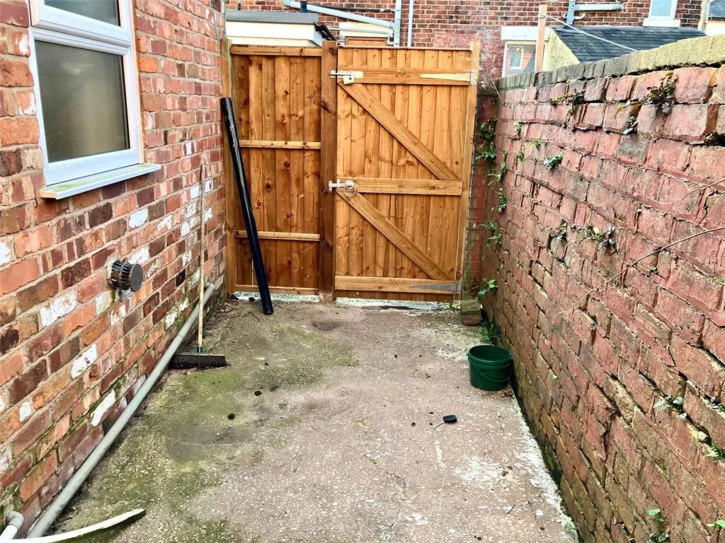 2 bed Terraced