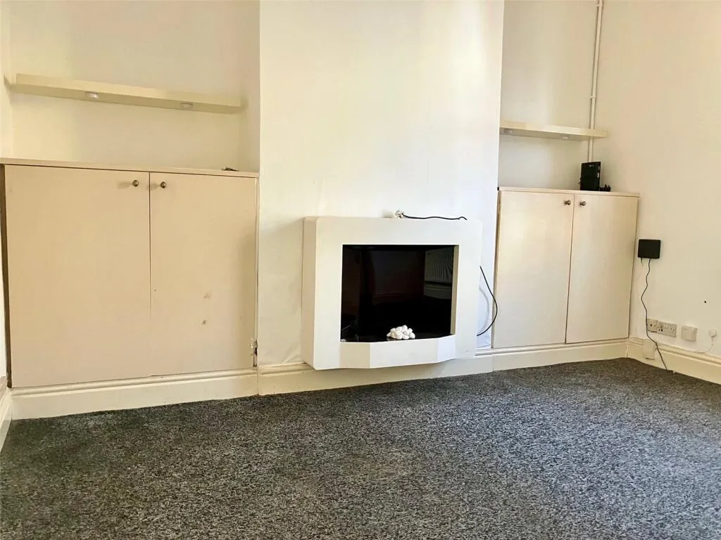 2 bed Terraced
