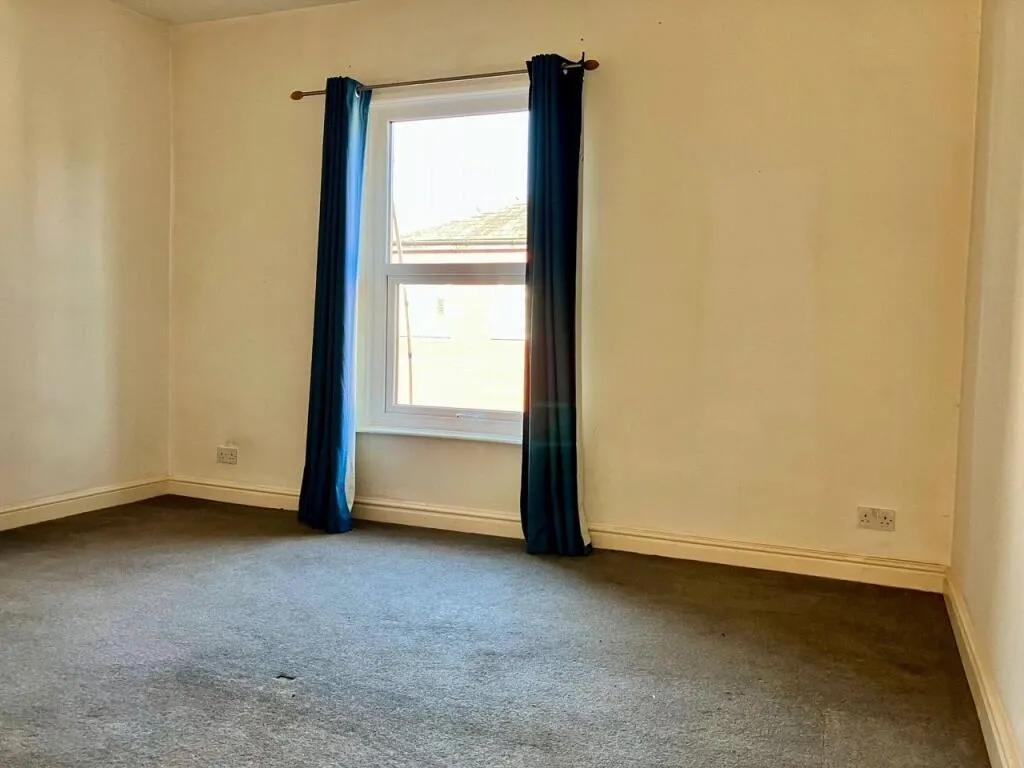 2 bed Terraced