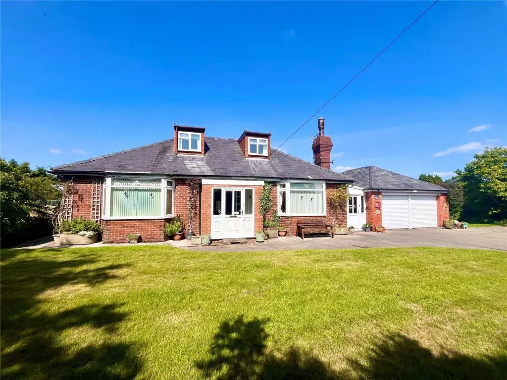 3 bed Detached Bungalow