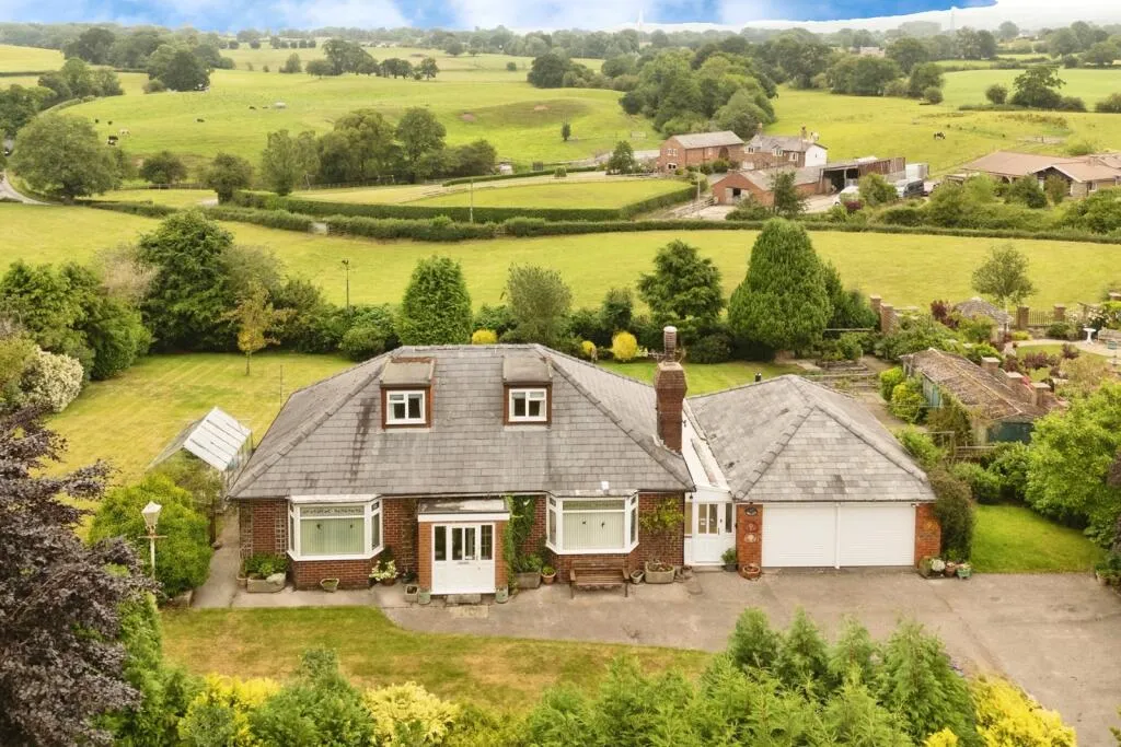 3 bed Detached Bungalow