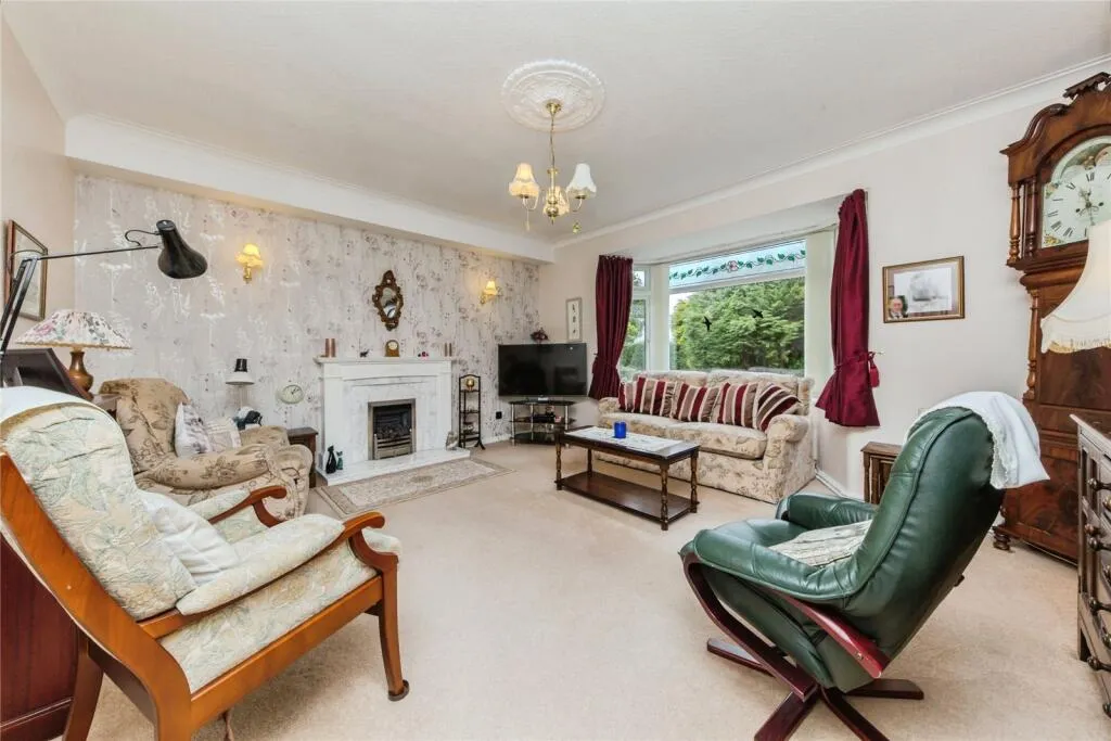 3 bed Detached Bungalow