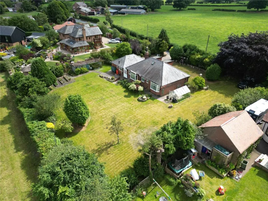 3 bed Detached Bungalow