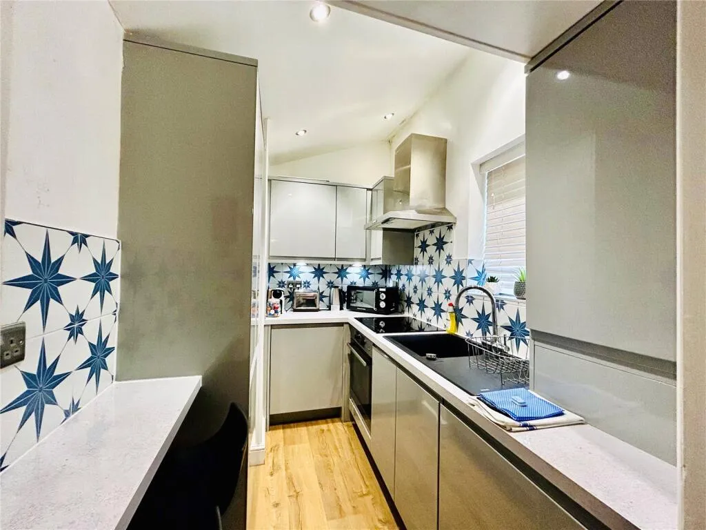 2 bed End of Terrace