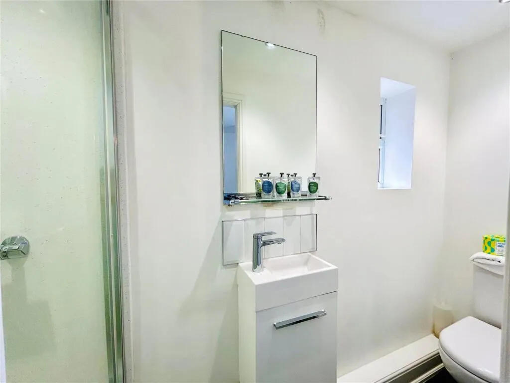 2 bed End of Terrace