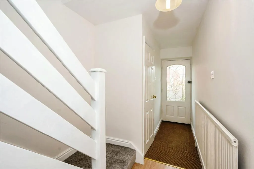 4 bed Detached
