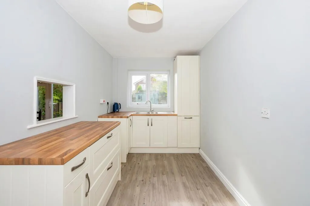 4 bed Detached