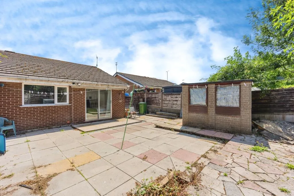 2 bed Semi-Detached Bungalow