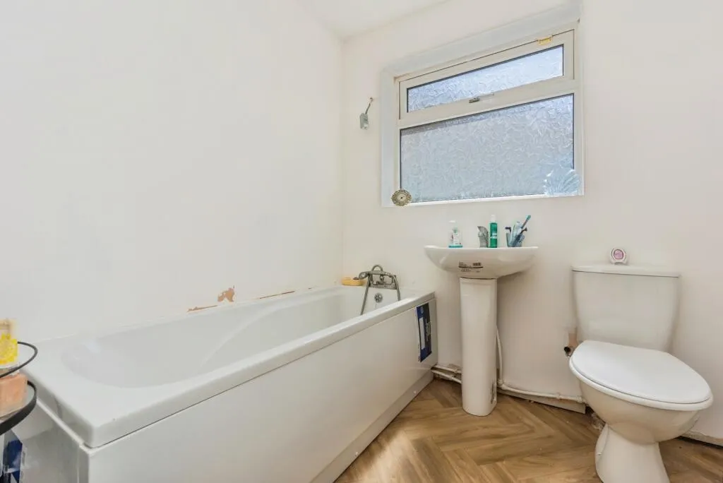 2 bed Semi-Detached Bungalow
