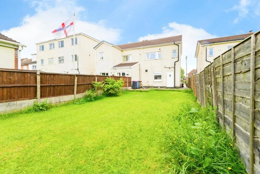 3 bed Semi-Detached
