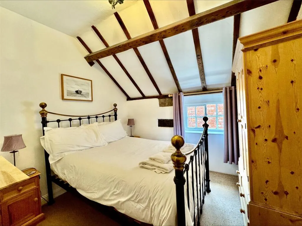 3 bed Cottage