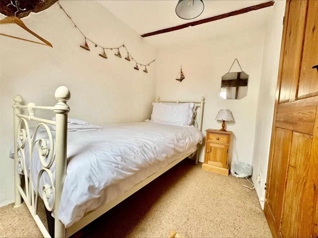 3 bed Cottage
