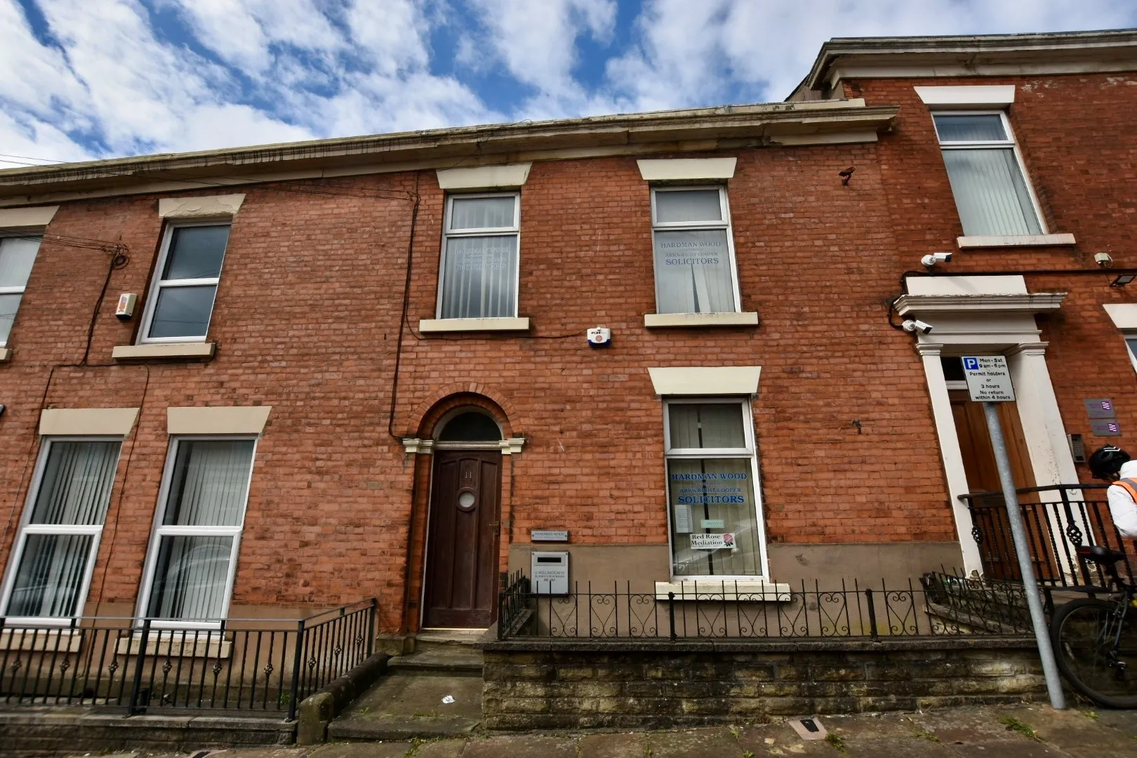 5 bed Office