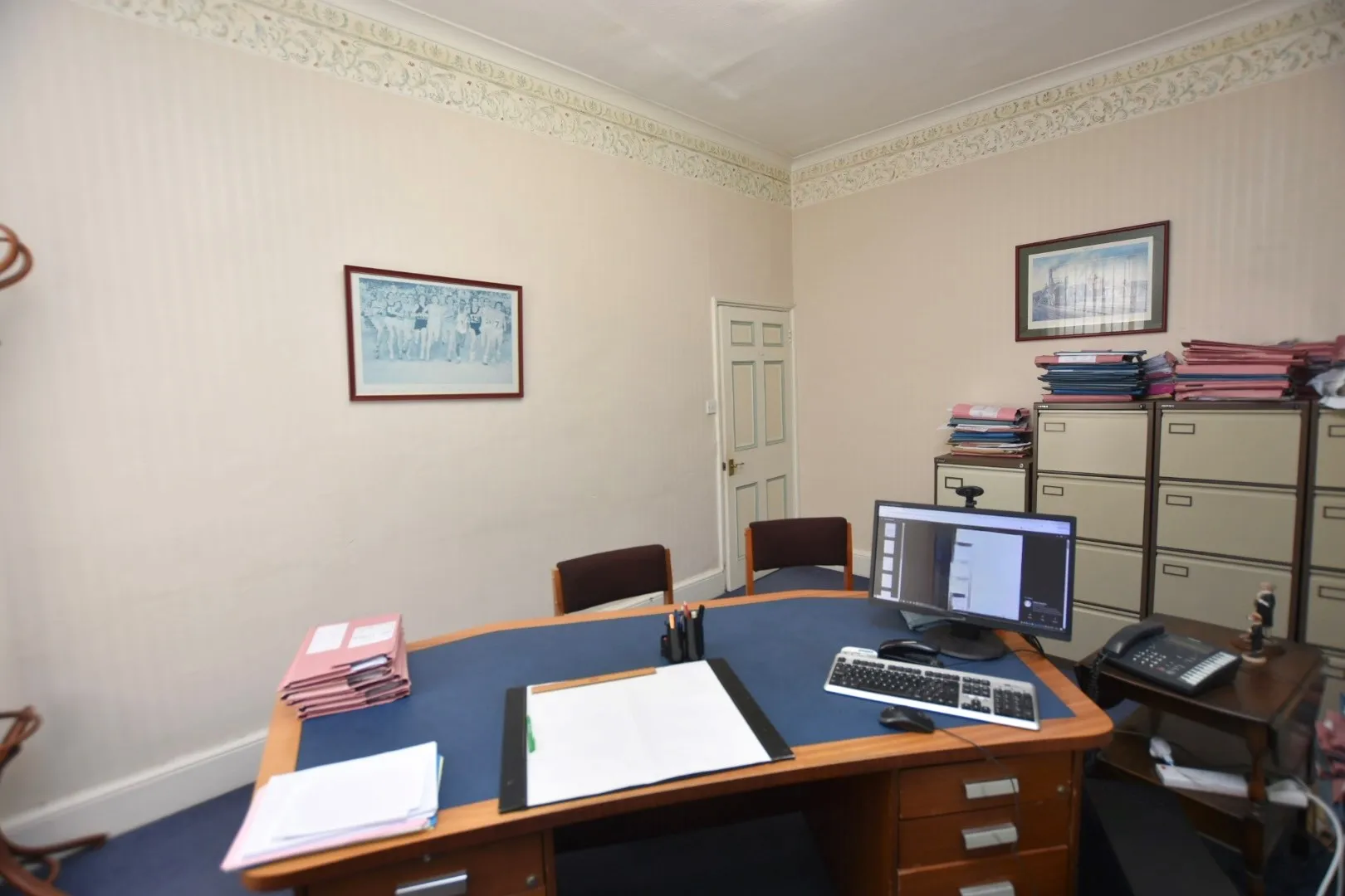 5 bed Office