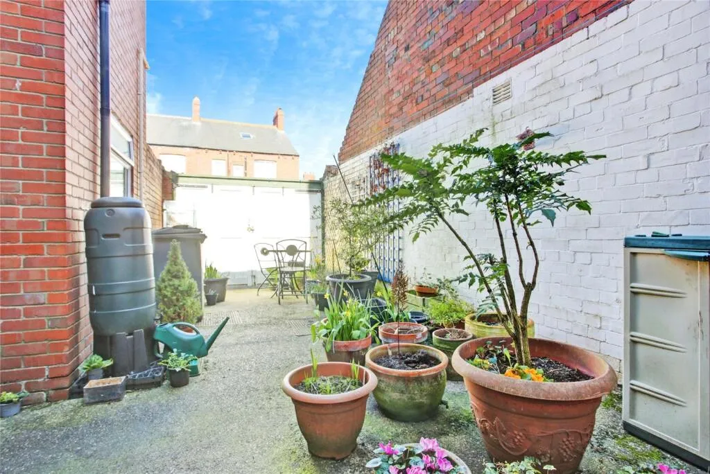 2 bed Apartment