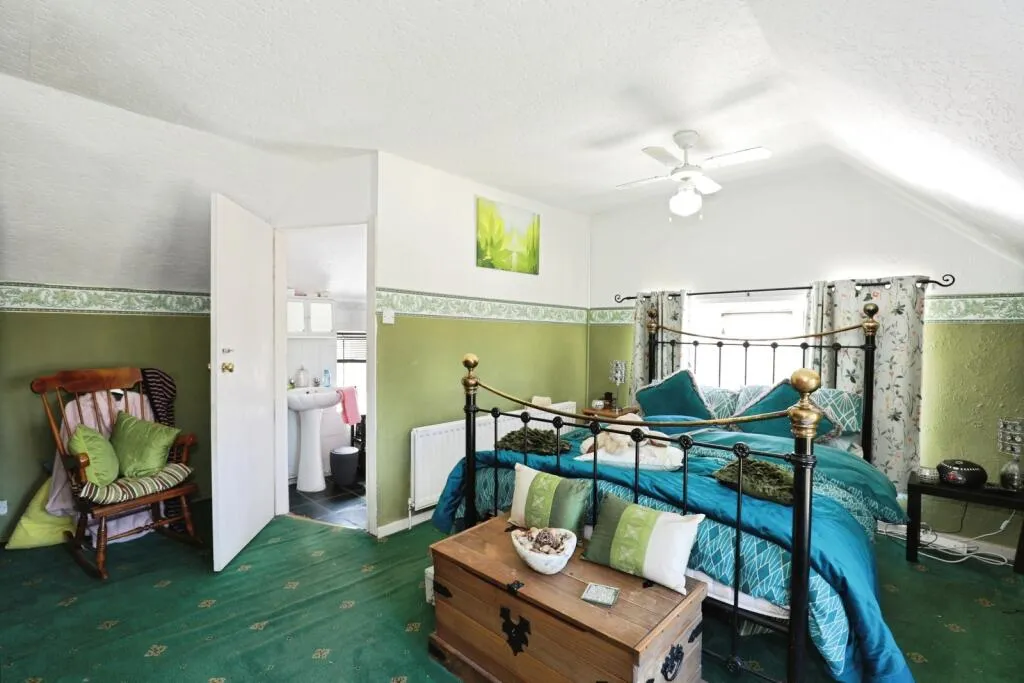 3 bed Semi-Detached