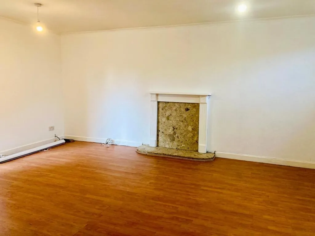 3 bed Terraced