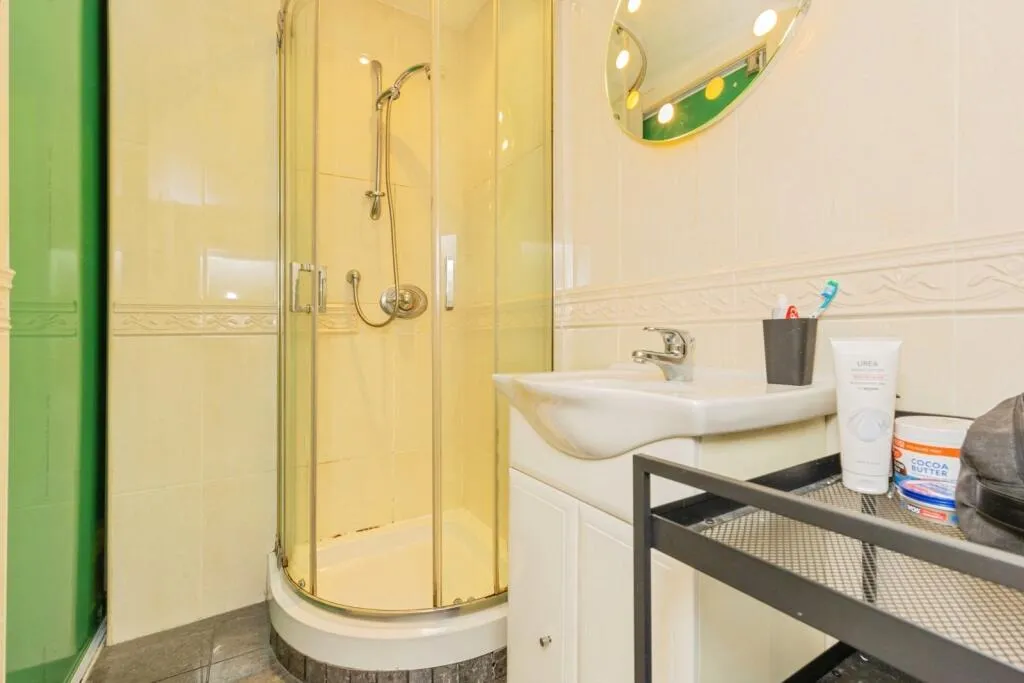 3 bed Terraced