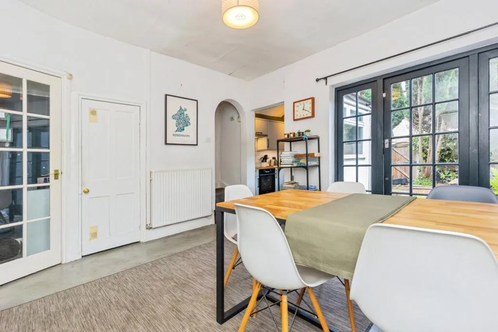 3 bed Terraced