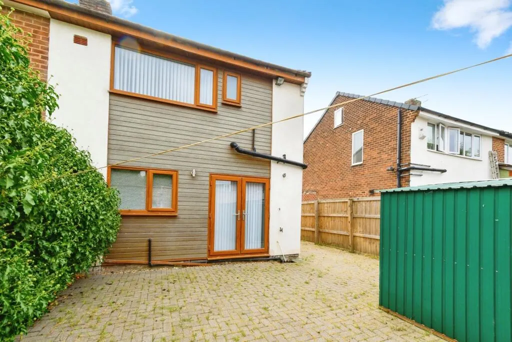 3 bed Semi-Detached