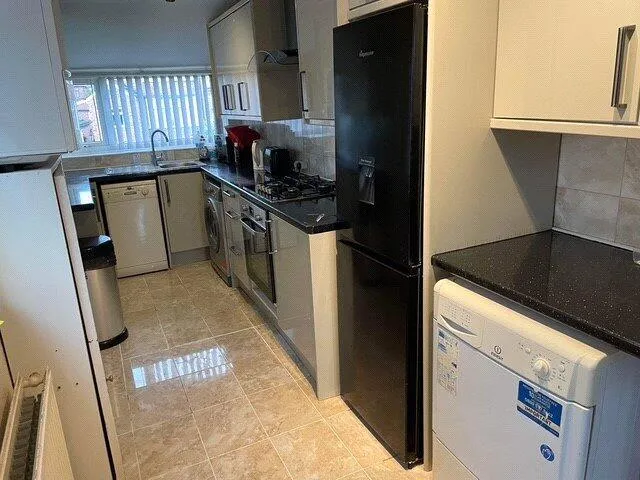 2 bed Semi-Detached