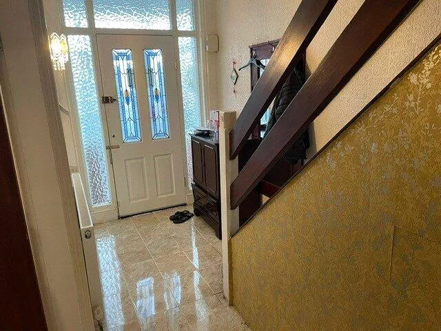 2 bed Semi-Detached
