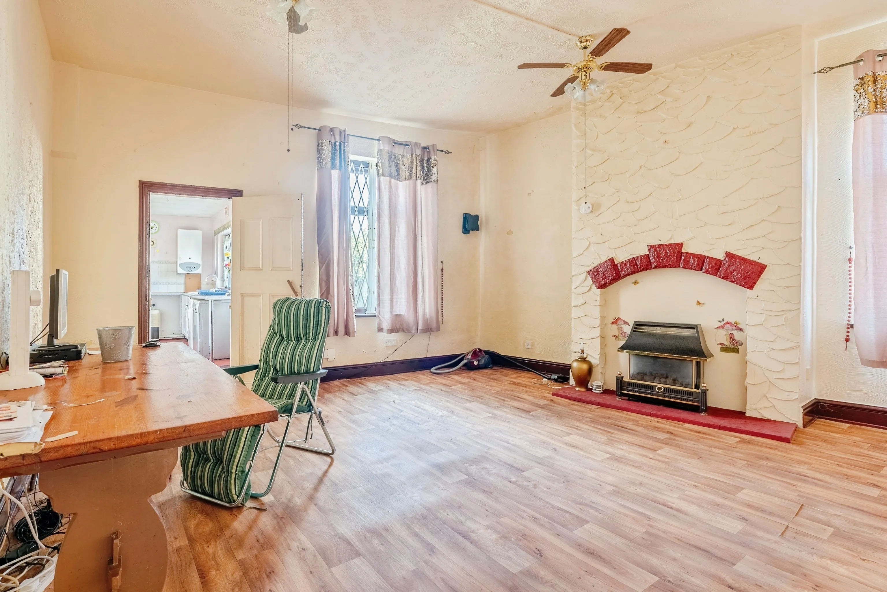 2 bed House