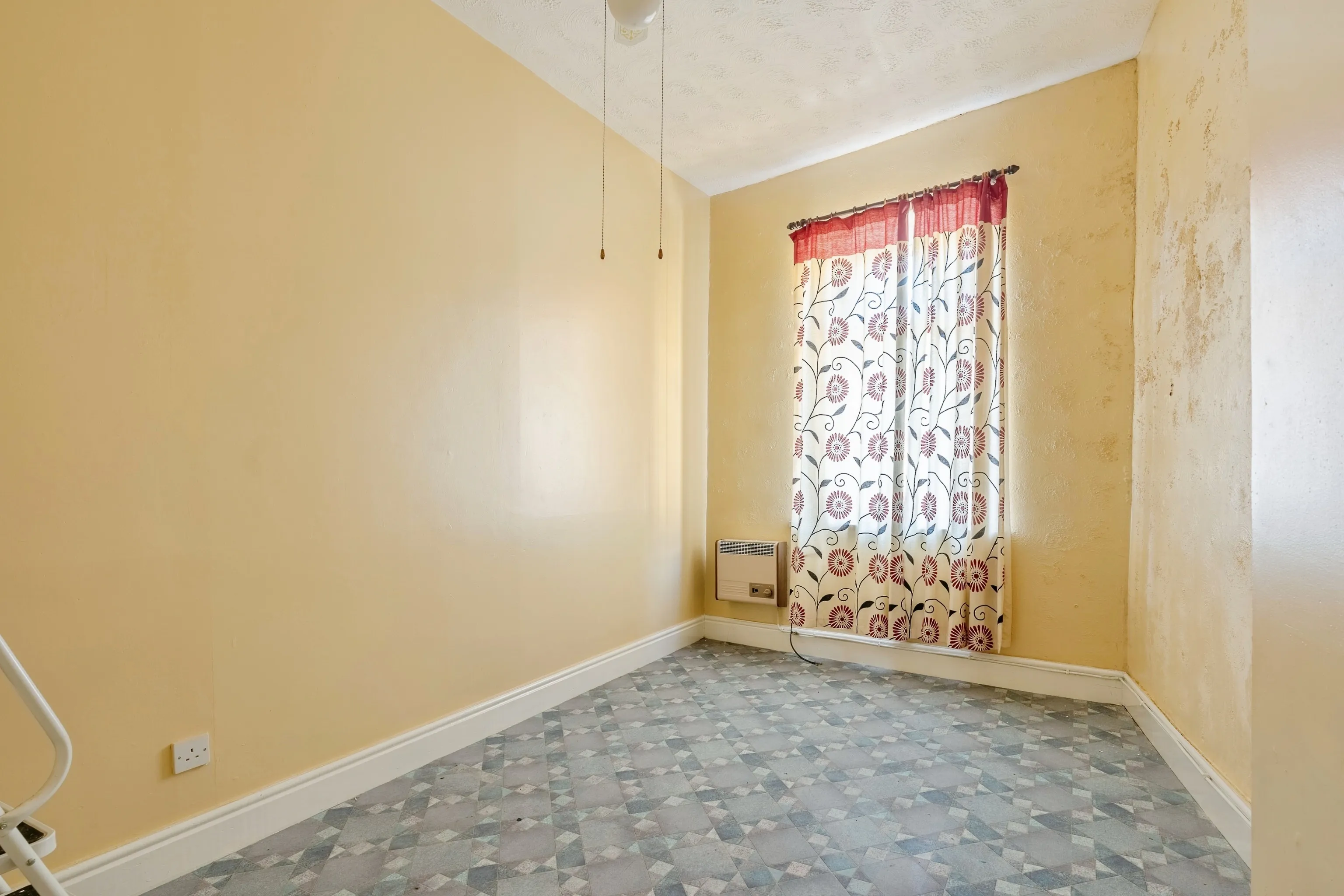 2 bed House