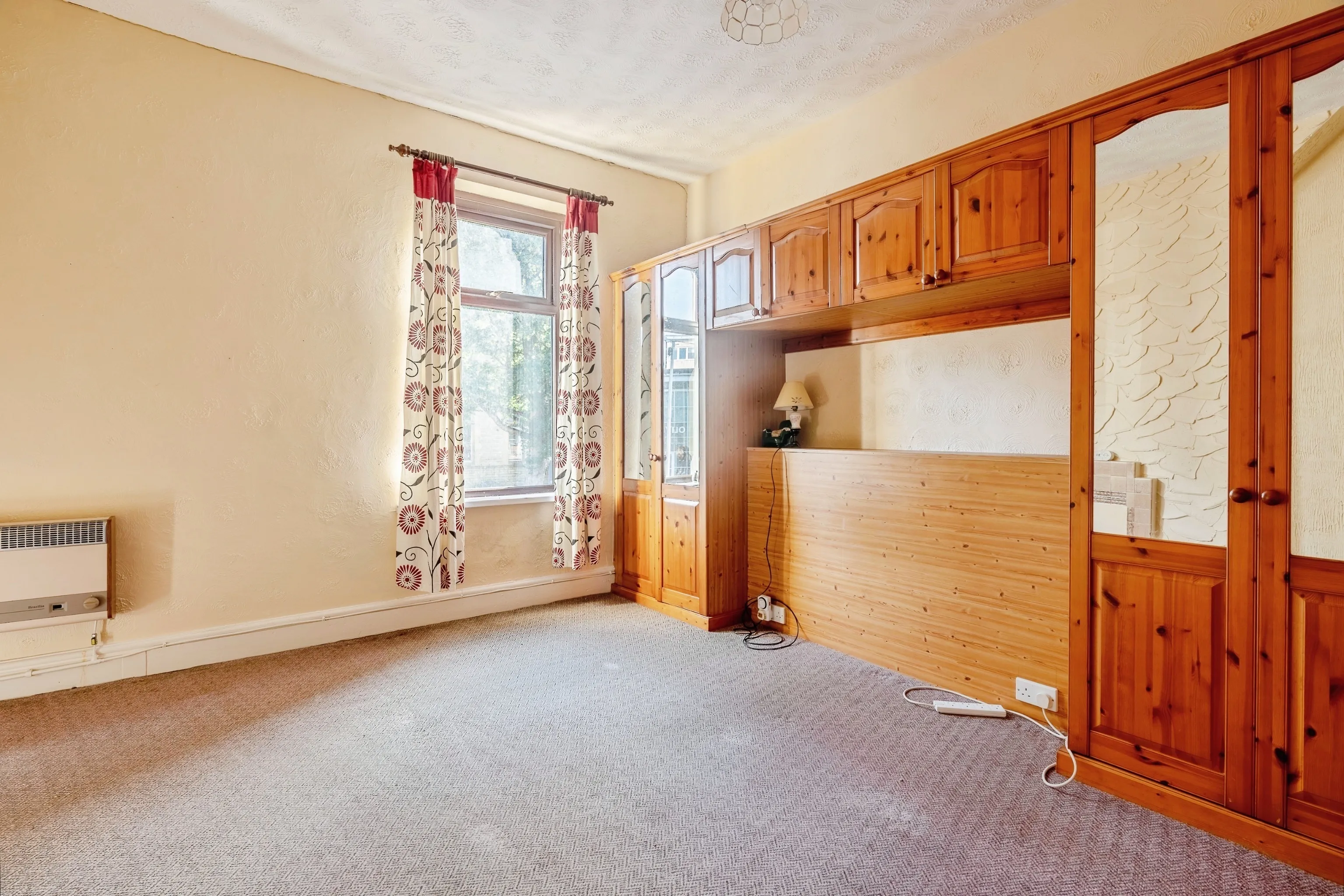 2 bed House