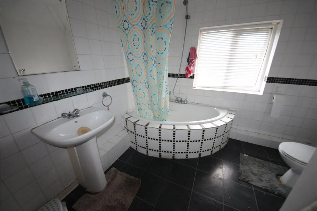 3 bed Semi-Detached