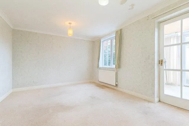 2 bed Retirement Property